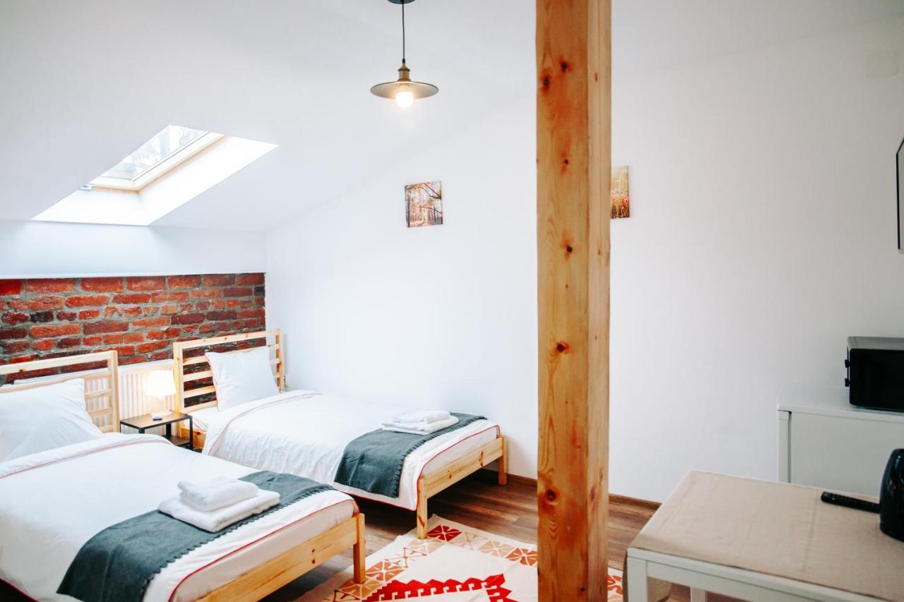 Kali Host Home Away From Home Marosvásárhely Kültér fotó