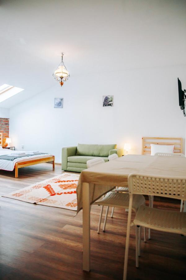 Kali Host Home Away From Home Marosvásárhely Kültér fotó